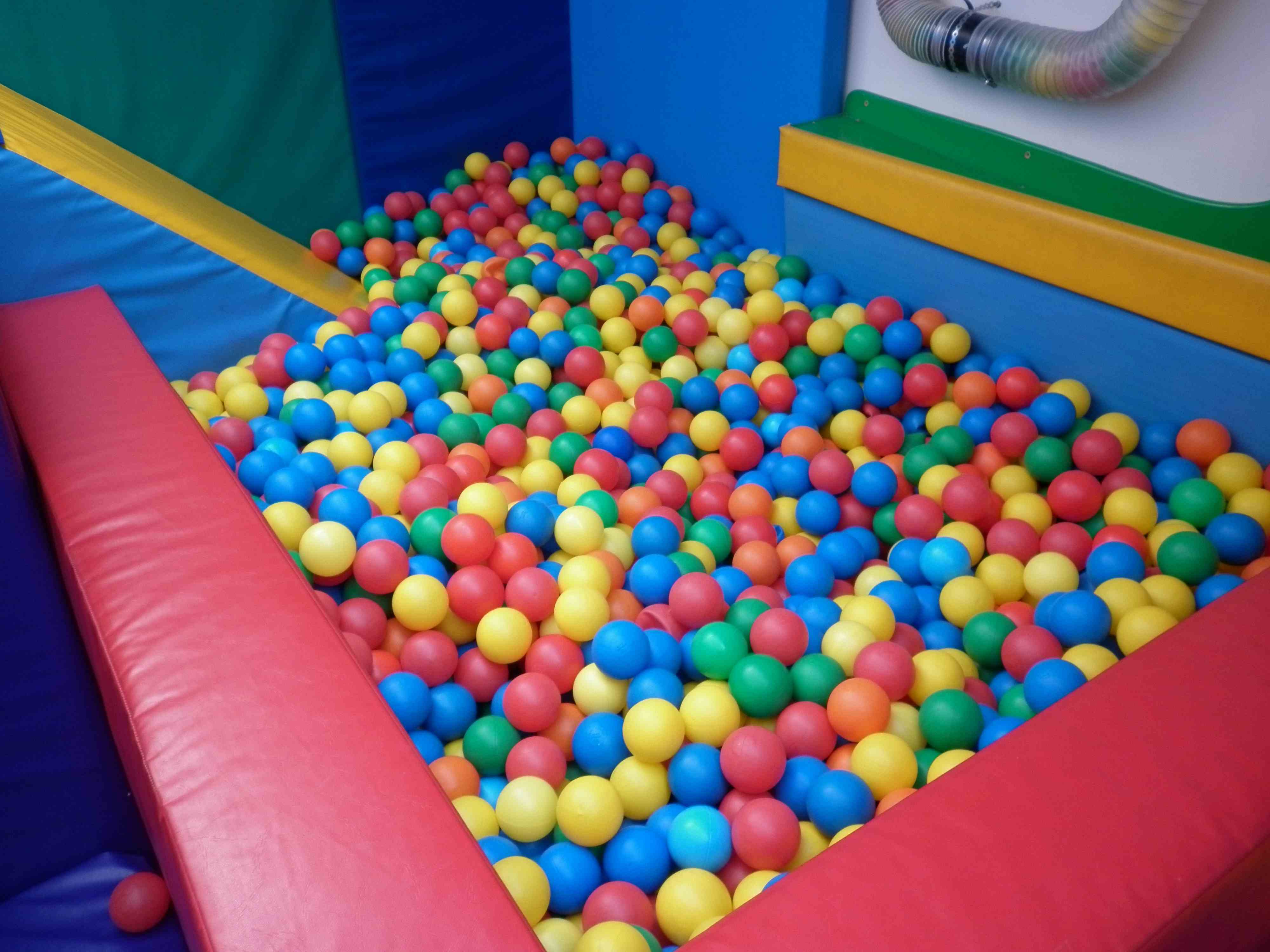 Ball pit